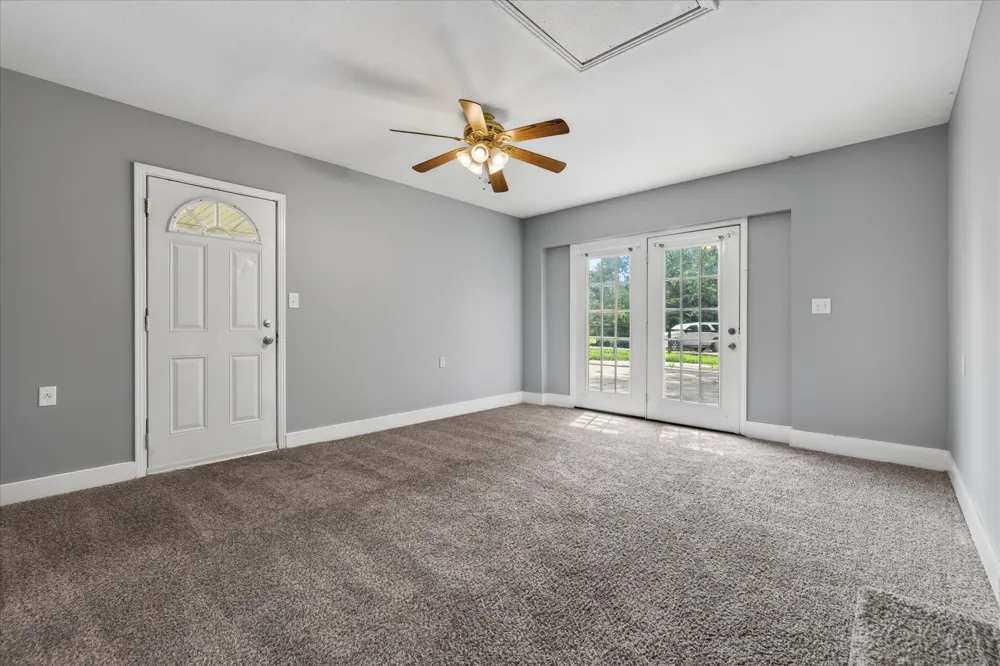 1866 Harriet Drive Clarksville, TN 37040