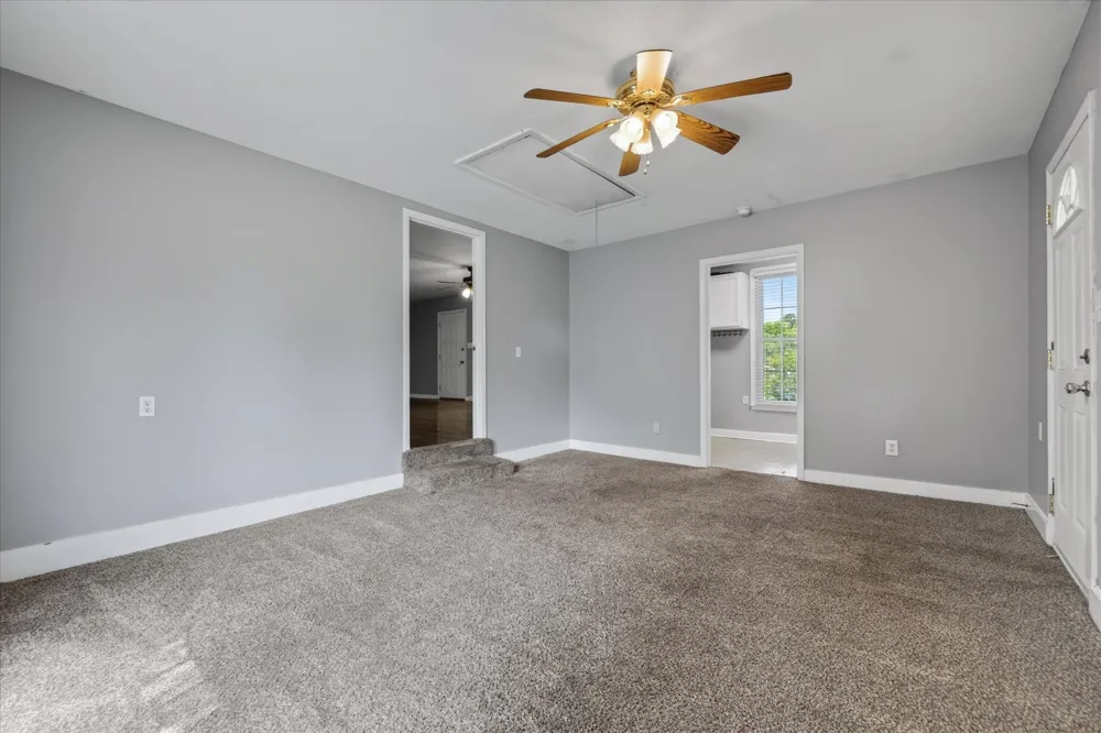 1866 Harriet Drive Clarksville, TN 37040