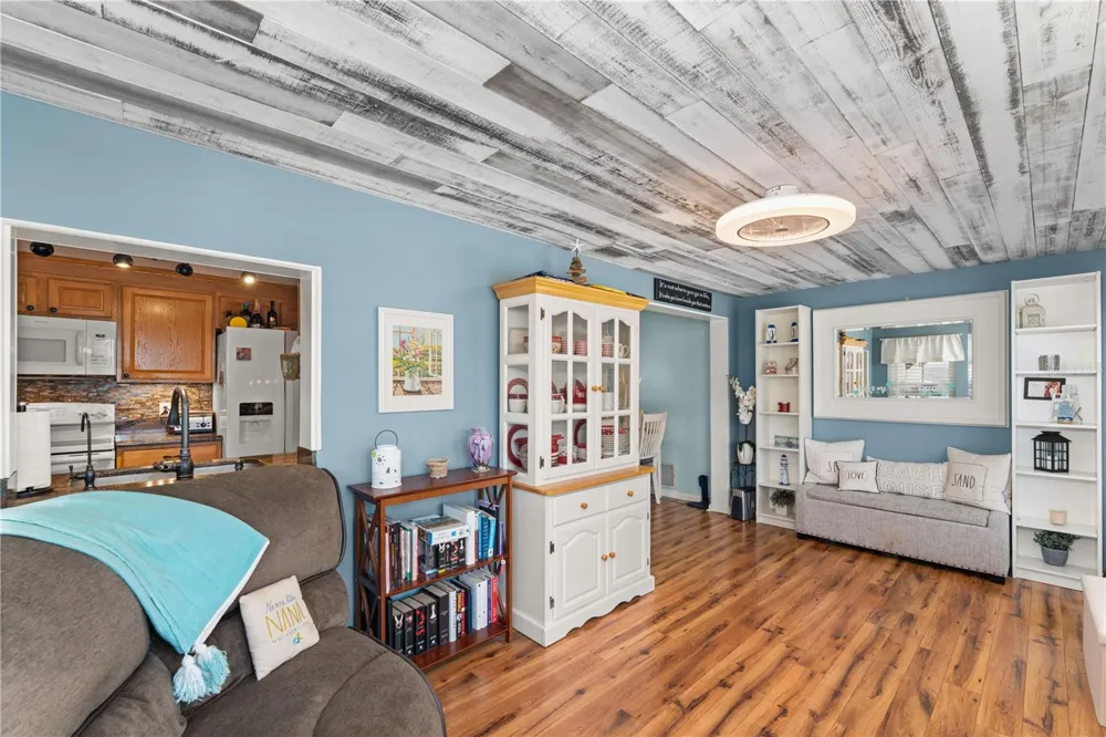 751 NANTUCKET ROAD Venice, FL 34293
