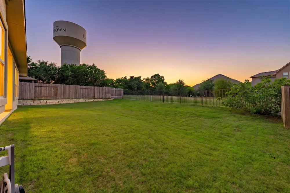 5012 Yucca Bloom Drive Georgetown, TX 78626