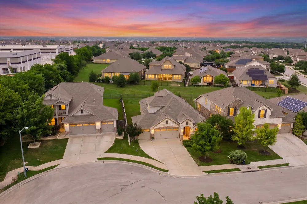 5012 Yucca Bloom Drive Georgetown, TX 78626
