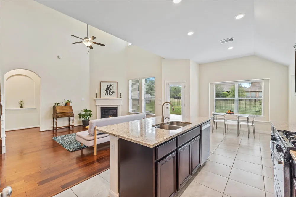 5012 Yucca Bloom Drive Georgetown, TX 78626