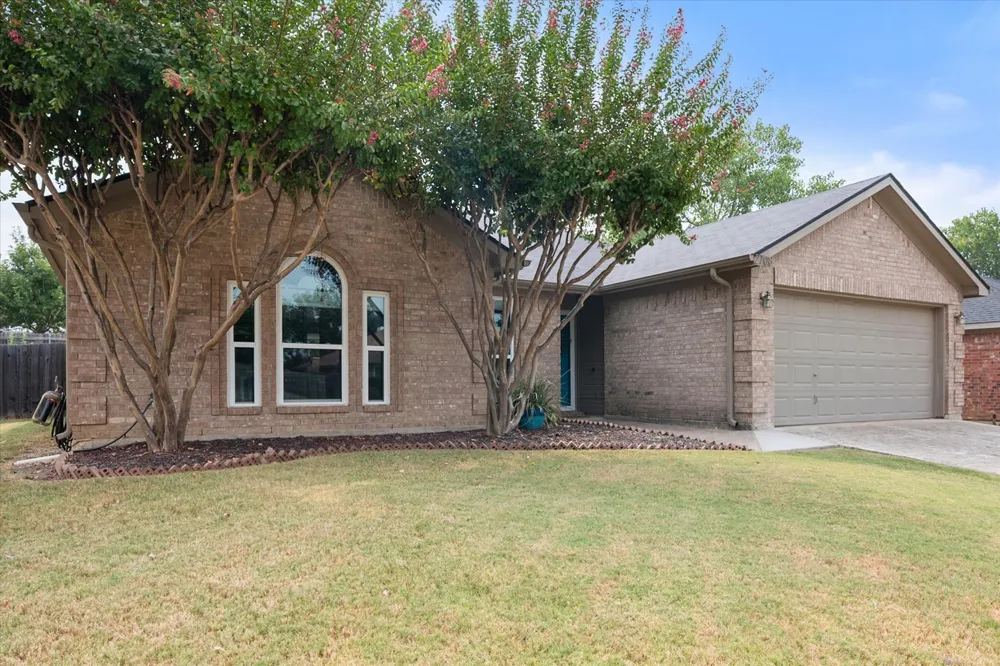 2708 Jennie Wells Drive Mansfield, TX 76063