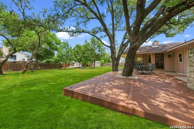426 Yosemite Dr Hollywood Park, TX 78232