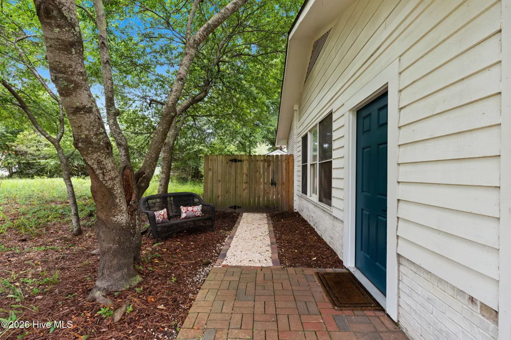 1036 Fayetteville Avenue Calabash, NC 28467
