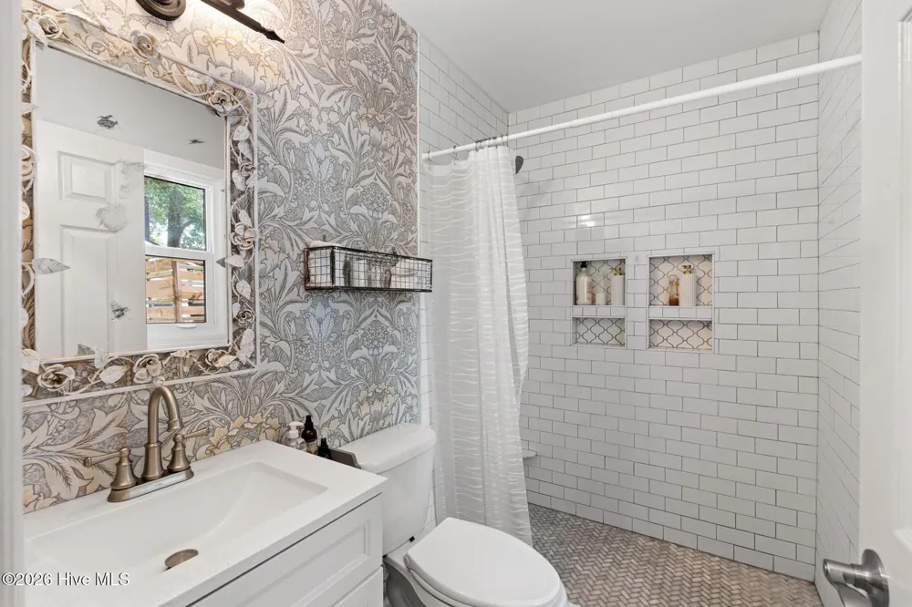 1036 Fayetteville Avenue Calabash, NC 28467
