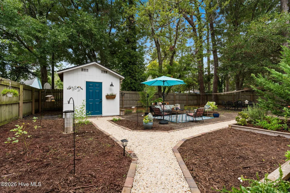 1036 Fayetteville Avenue Calabash, NC 28467