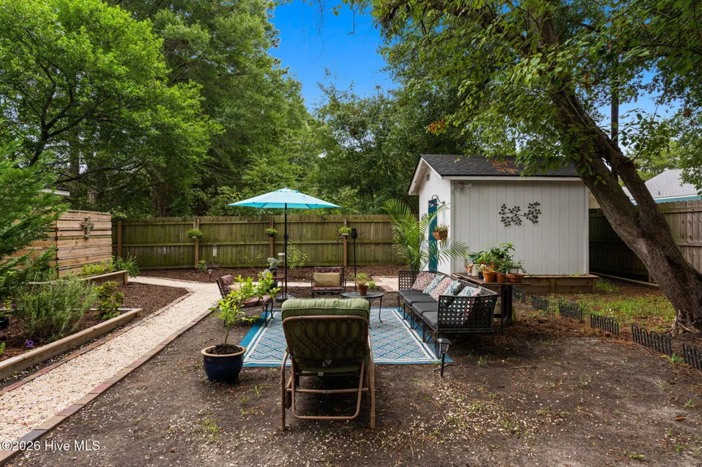 1036 Fayetteville Avenue Calabash, NC 28467