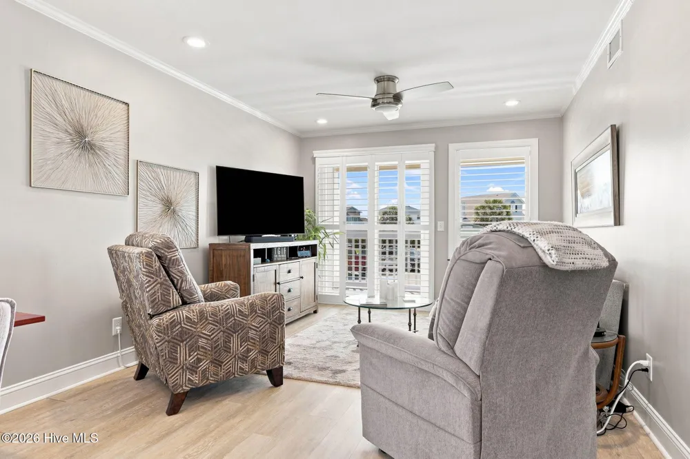 650 Cedar Point Boulevard #C11 Cedar Point, NC 28584