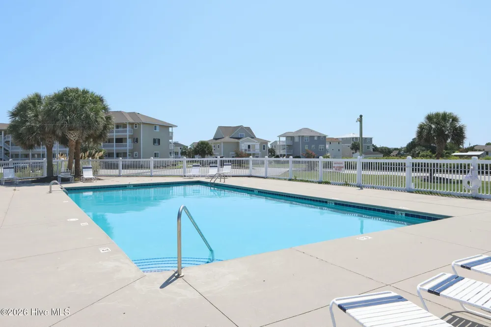 650 Cedar Point Boulevard #C11 Cedar Point, NC 28584