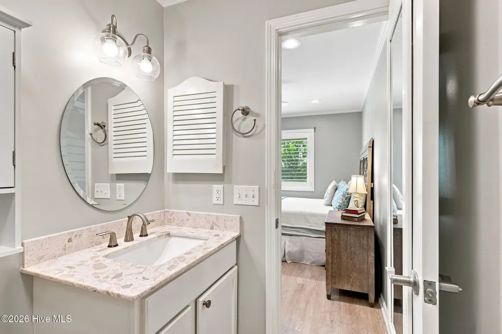 650 Cedar Point Boulevard #C11 Cedar Point, NC 28584