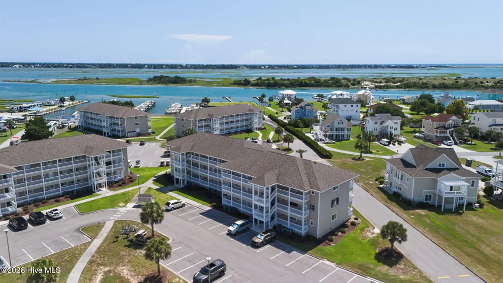 650 Cedar Point Boulevard #C11 Cedar Point, NC 28584