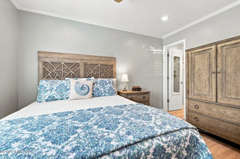 650 Cedar Point Boulevard #C11 Cedar Point, NC 28584