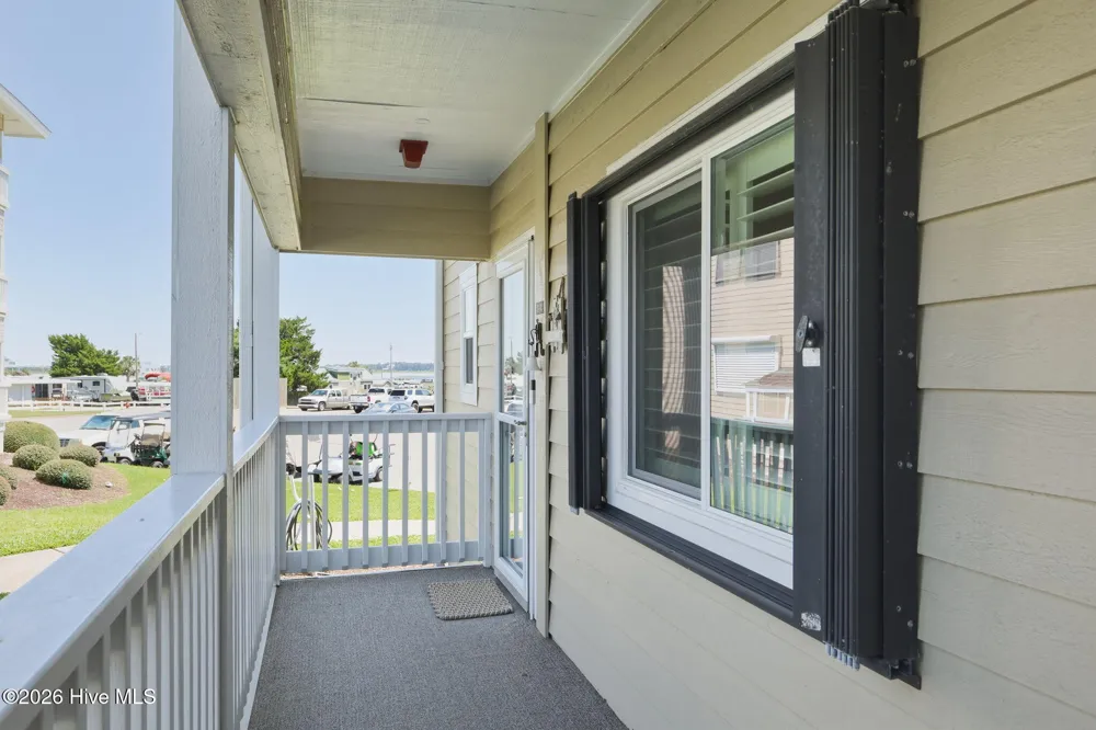 650 Cedar Point Boulevard #C11 Cedar Point, NC 28584