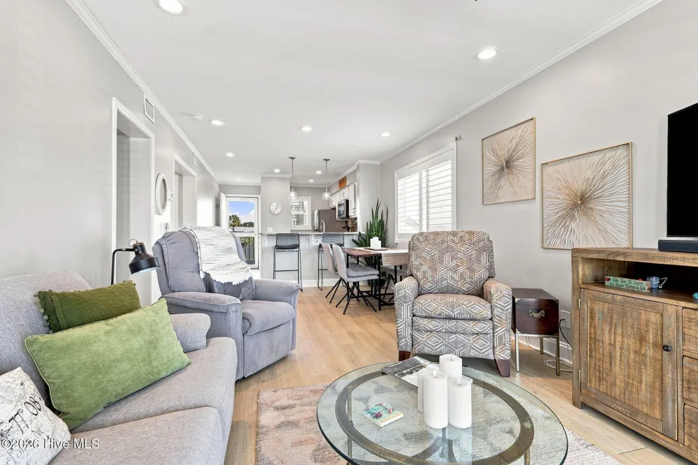 650 Cedar Point Boulevard #C11 Cedar Point, NC 28584
