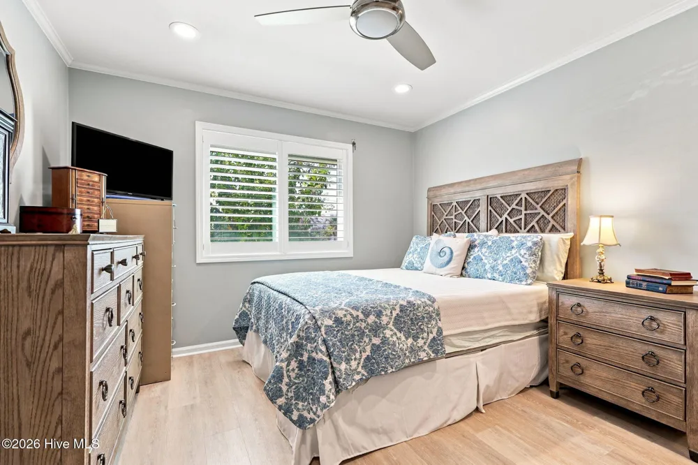 650 Cedar Point Boulevard #C11 Cedar Point, NC 28584