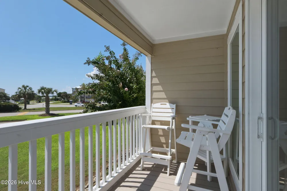 650 Cedar Point Boulevard #C11 Cedar Point, NC 28584