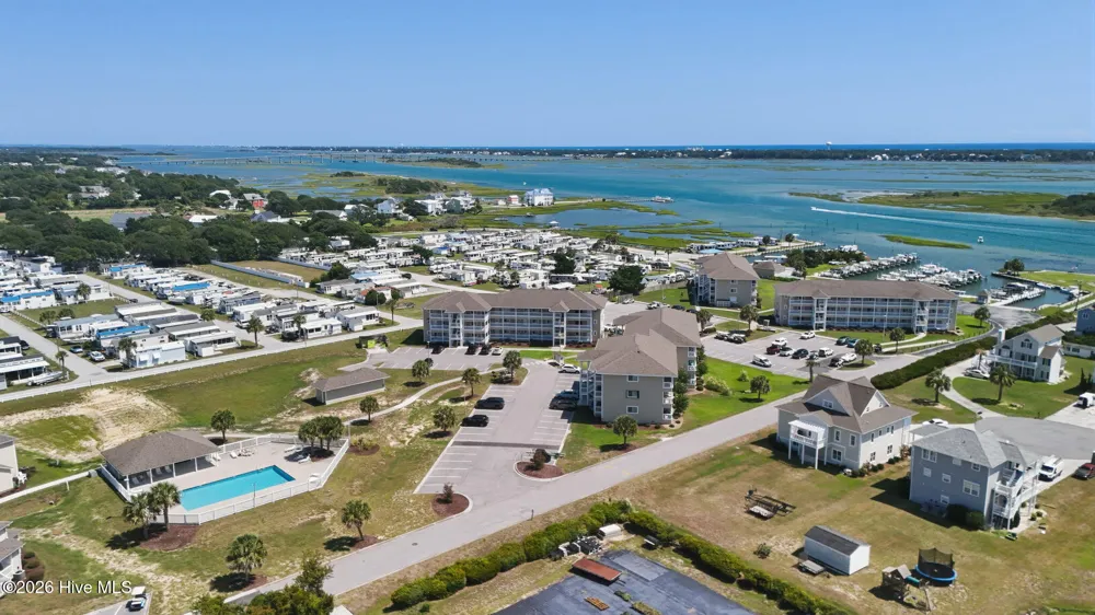 650 Cedar Point Boulevard #C11 Cedar Point, NC 28584