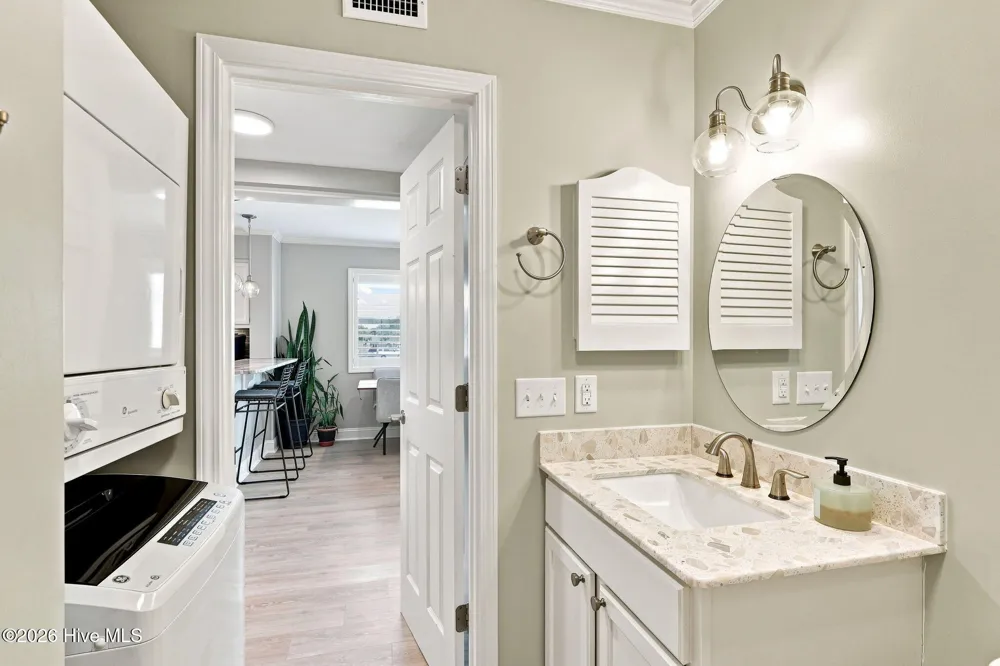 650 Cedar Point Boulevard #C11 Cedar Point, NC 28584