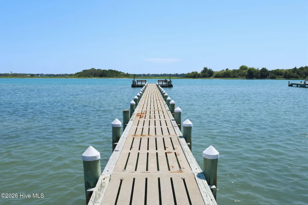650 Cedar Point Boulevard #C11 Cedar Point, NC 28584