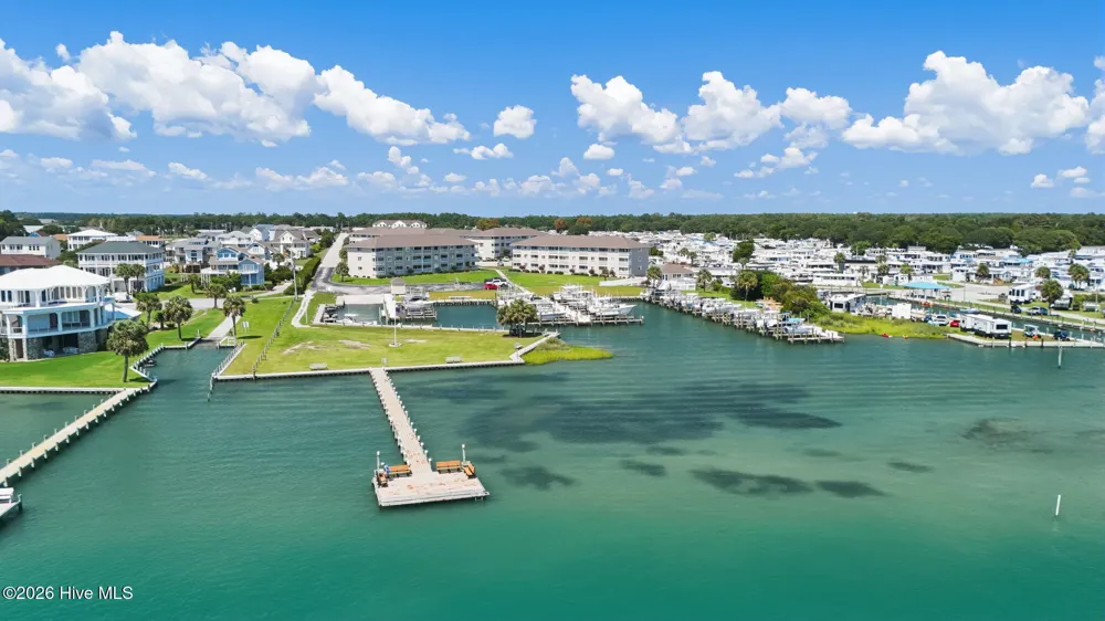 650 Cedar Point Boulevard #C11 Cedar Point, NC 28584