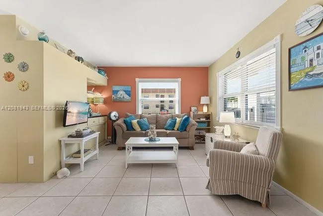 4658 Bougainvilla Dr #56 Lauderdale By The Sea, FL 33308