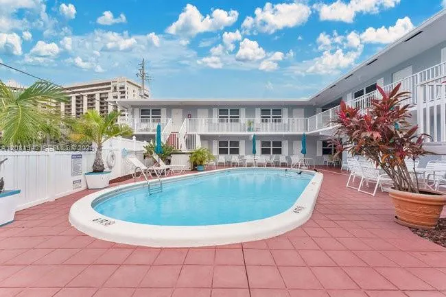 4658 Bougainvilla Dr #56 Lauderdale By The Sea, FL 33308
