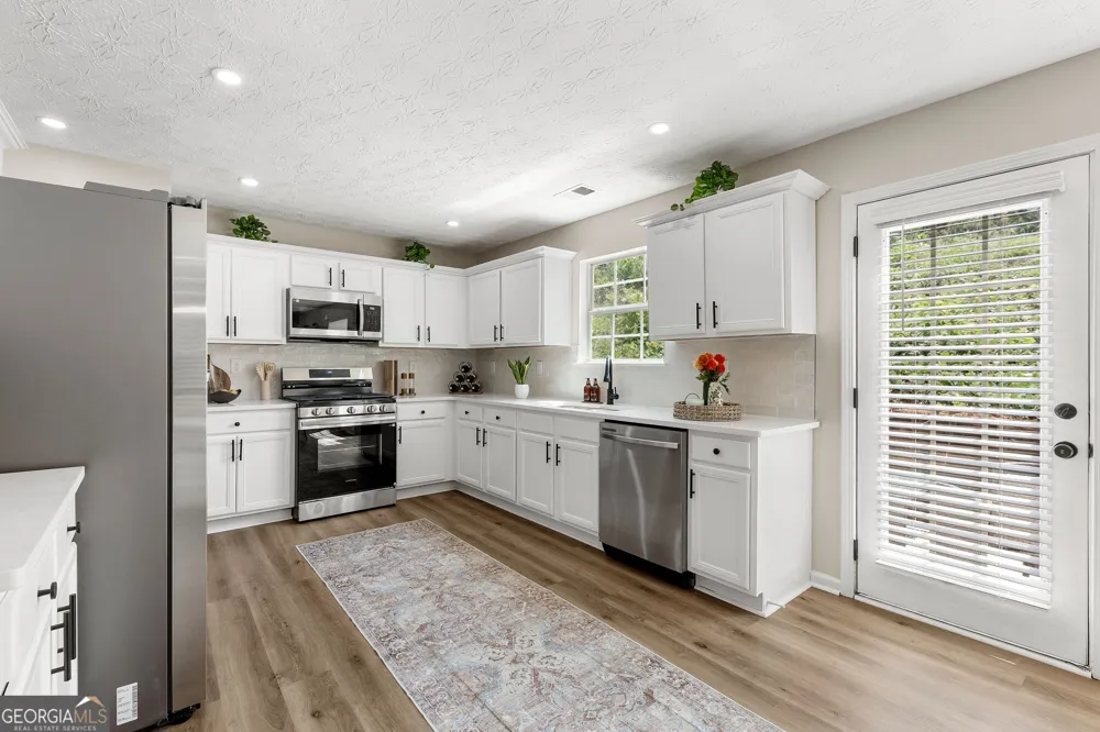 5654 Laurel Ridge DR East Point, GA 30344