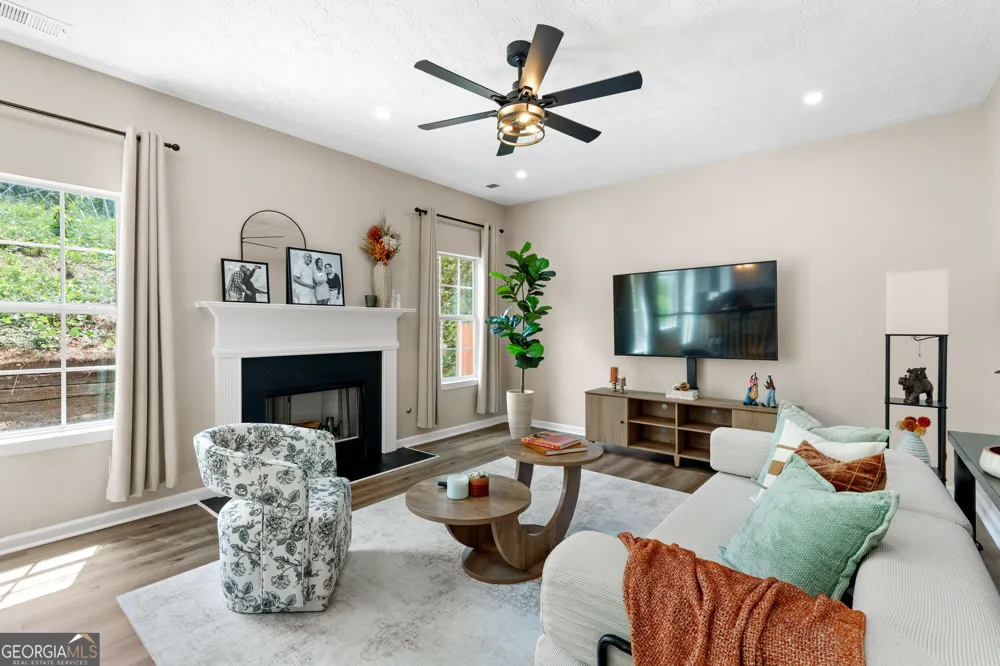 5654 Laurel Ridge DR East Point, GA 30344