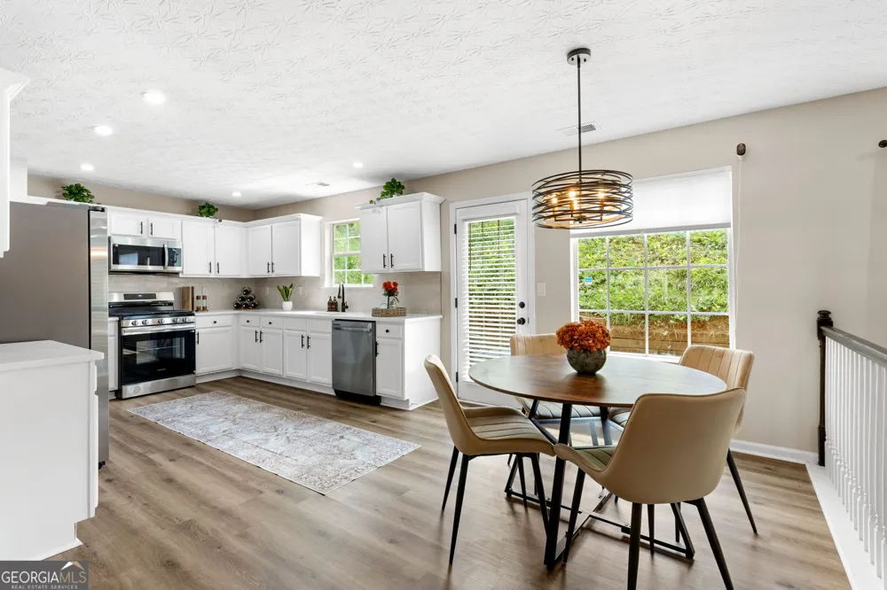 5654 Laurel Ridge DR East Point, GA 30344