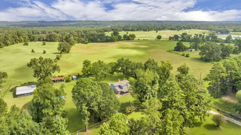 1368 County Road 2206