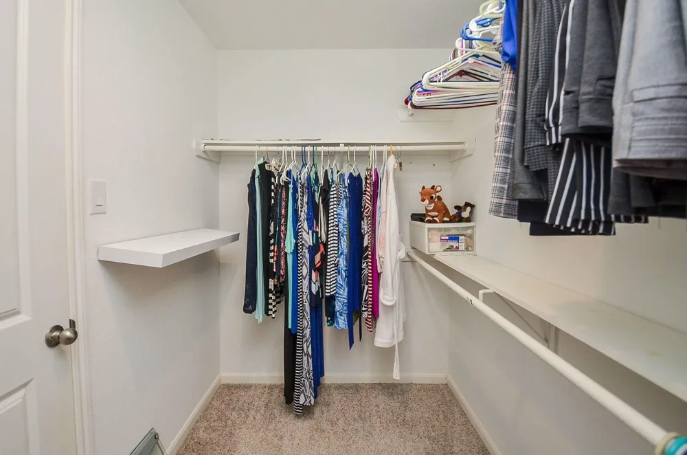 3023 Vales Point Fresno, TX 77545