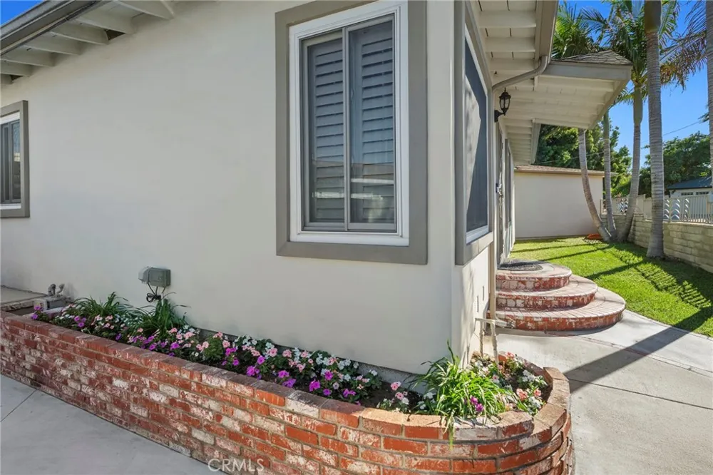 25908 Appian Way Lomita, CA 90717