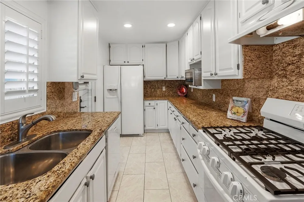 25908 Appian Way Lomita, CA 90717