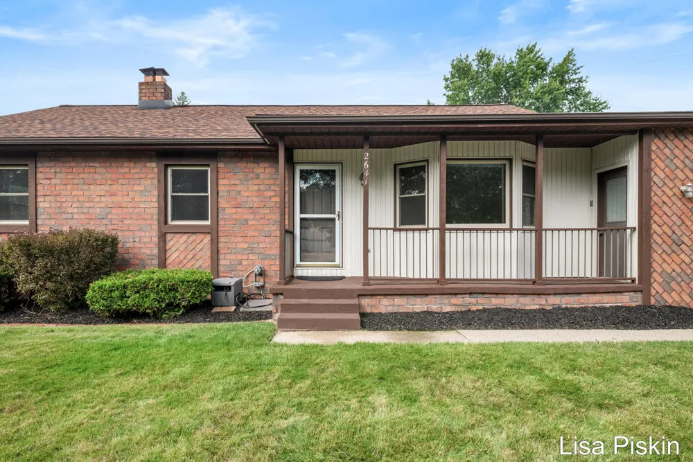2641 Heathcliff Street SE Grand Rapids, MI 49546