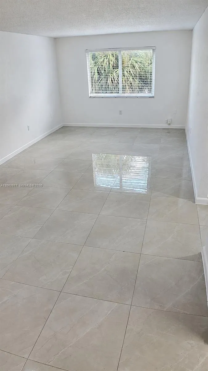 10820 SW 200th Dr #343 Cutler Bay, FL 33157