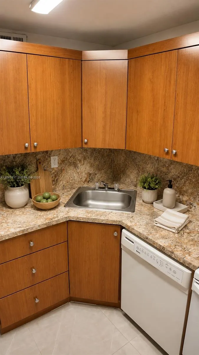10820 SW 200th Dr #343 Cutler Bay, FL 33157