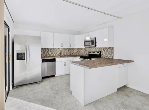 3003 San Clara Drive #3-C