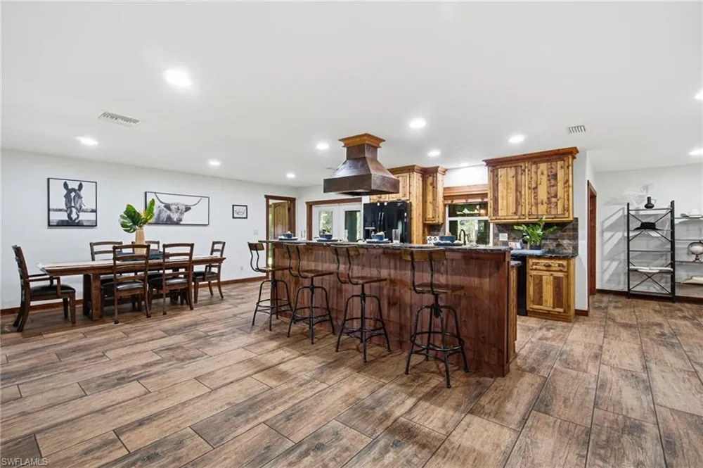 670 Rope Bend Drive Labelle, FL 33935