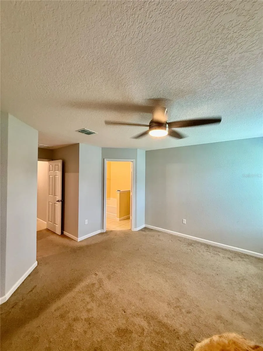 8690 LAKE GEORGE CIRCLE E Macclenny, FL 32063