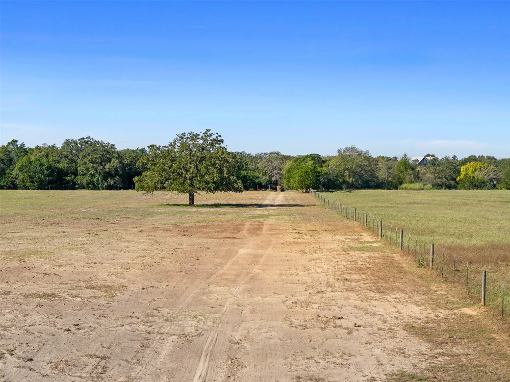 Stockade Ranch Road Paige, TX 78659