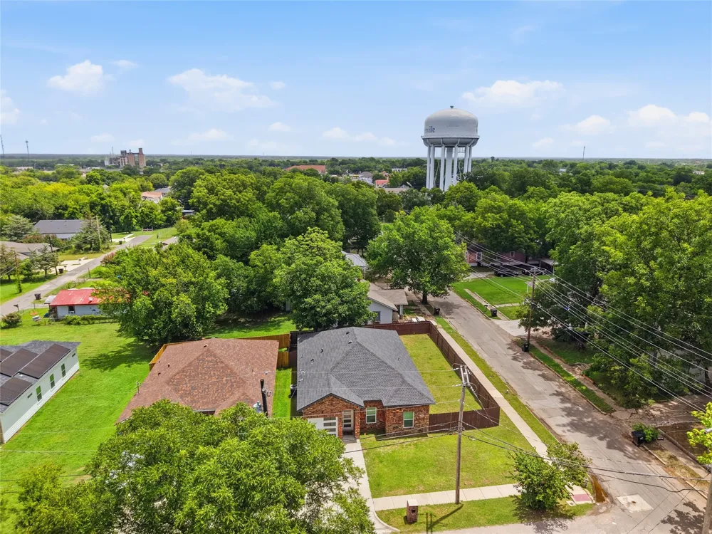3425 Logan Street Greenville, TX 75401