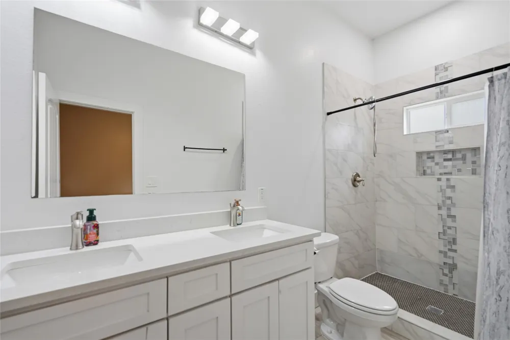3425 Logan Street Greenville, TX 75401