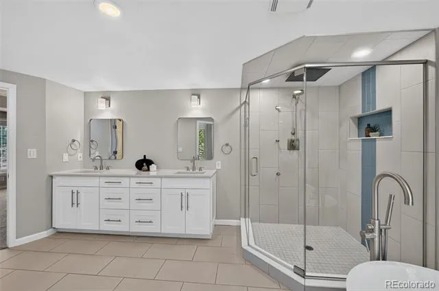 7742 S Glencoe Court Littleton, CO 80122