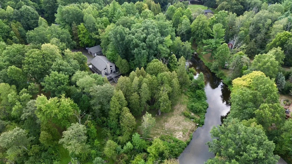 5797 S Woods Road Branch, MI 49402