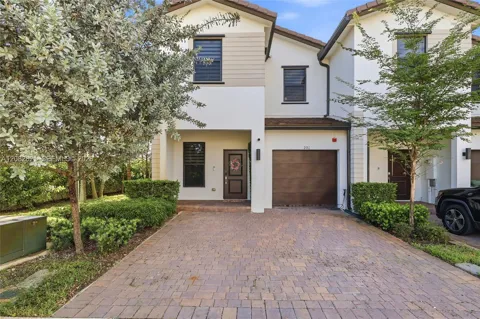 201 SW 159th Way