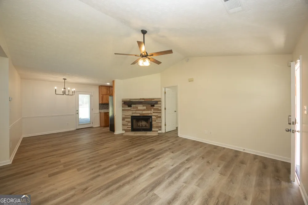 117 Hardy RD Senoia, GA 30276