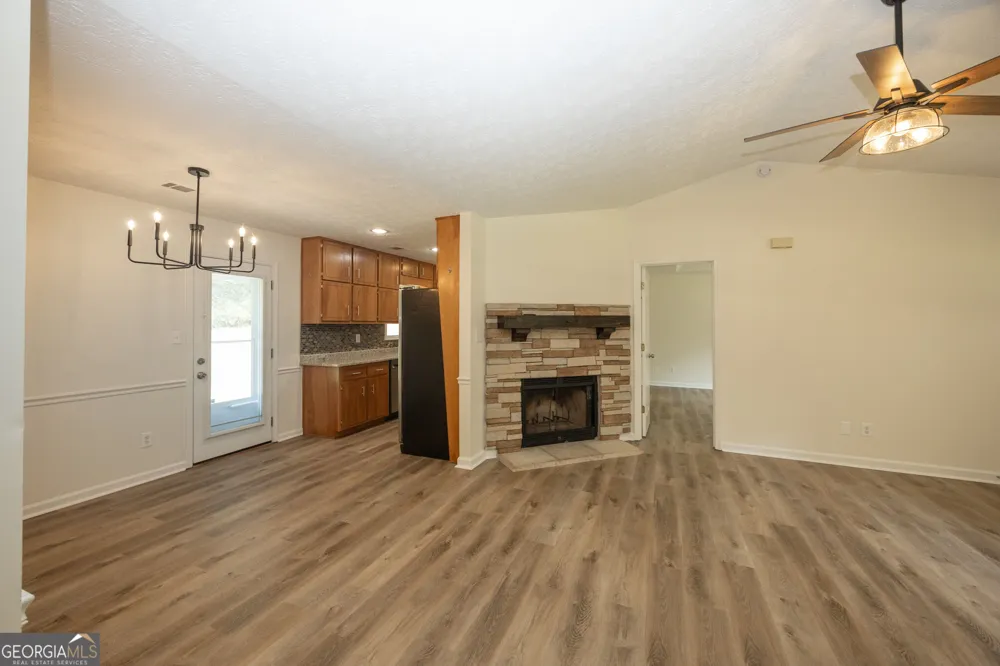 117 Hardy RD Senoia, GA 30276