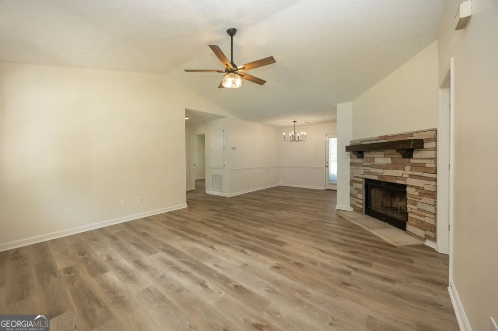 117 Hardy RD Senoia, GA 30276