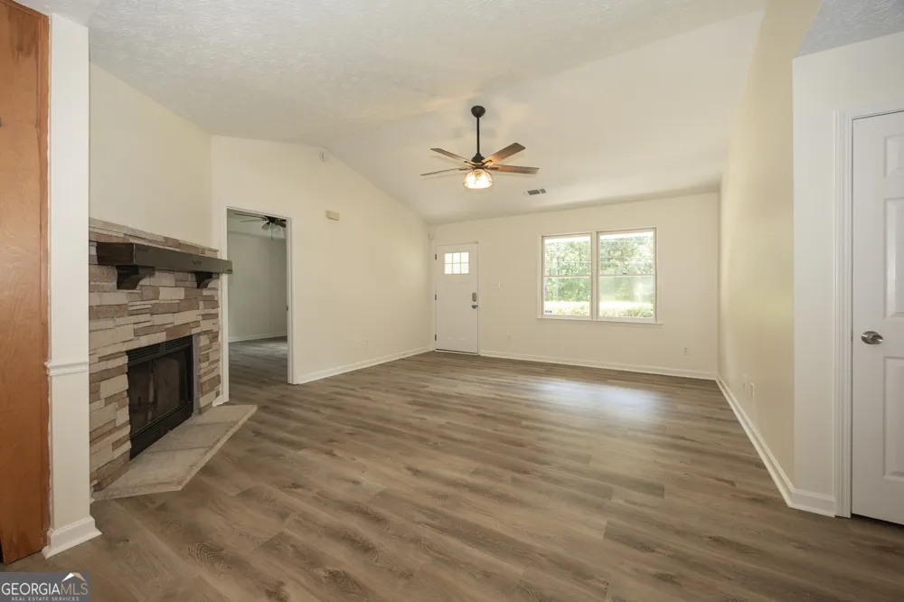 117 Hardy RD Senoia, GA 30276